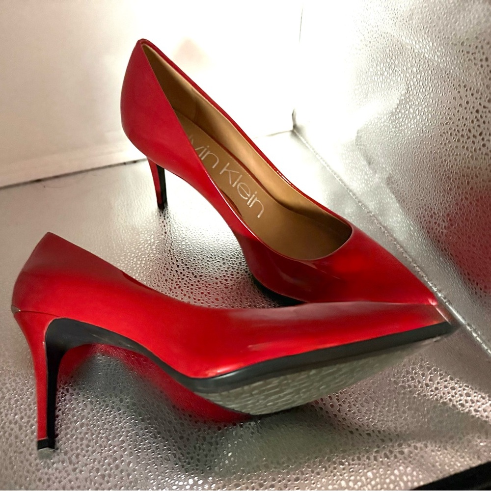 Calvin Klein Bold Red Heels - Picture 5 of 7
